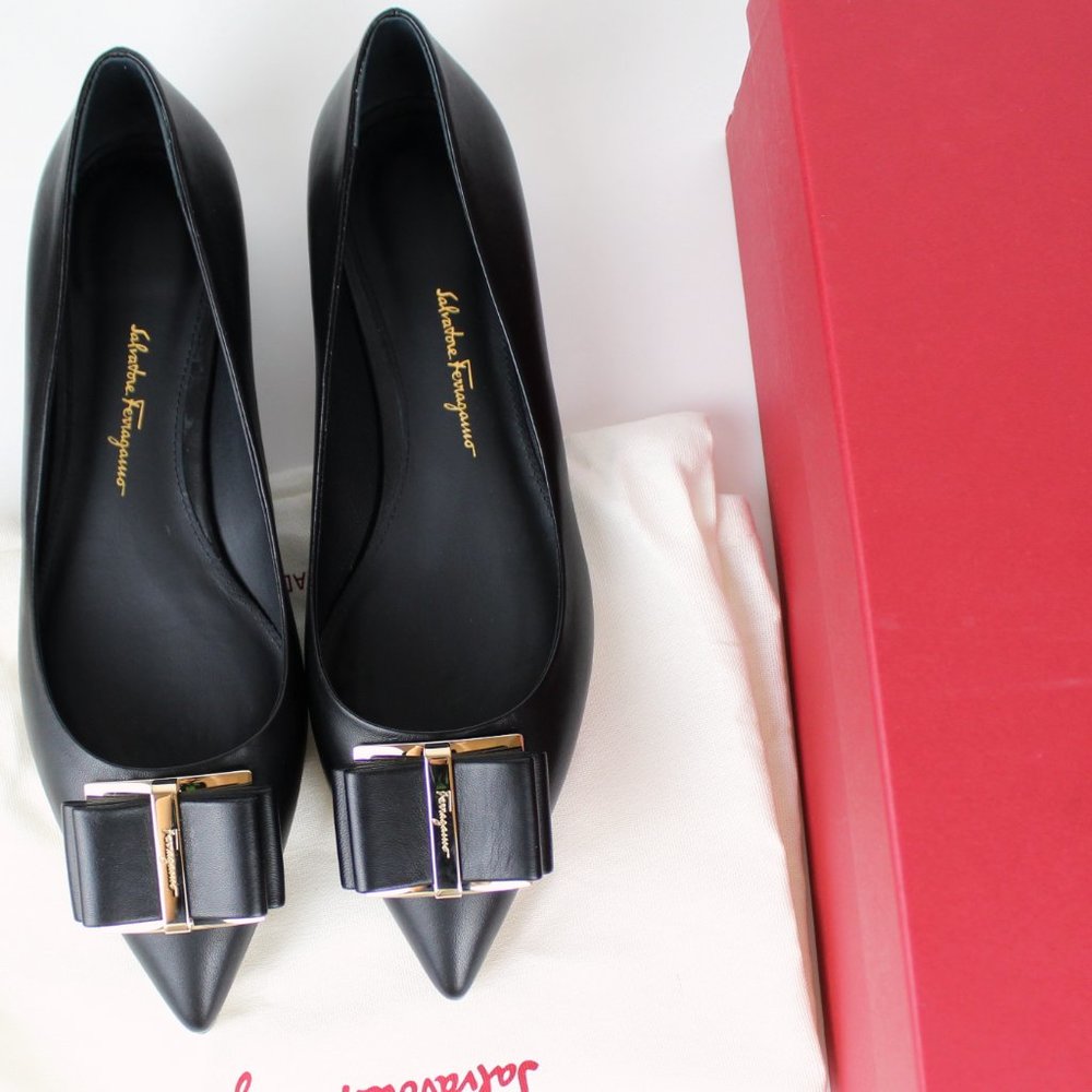 NEW Salvatore Ferragamo Zeri Leather Bow Flats